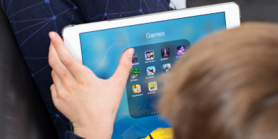 Mobile Games and Youths: An Interactive Paradox